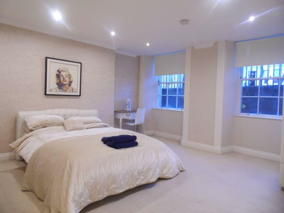 West End -Stunning, 2 Bedroom, Main Door Flat With Private Parking Glasgow Eksteriør billede